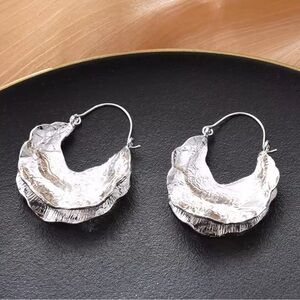New Earrings Chunky Silver Molten Metal Crumpled Hoop Trending Jewelry O31